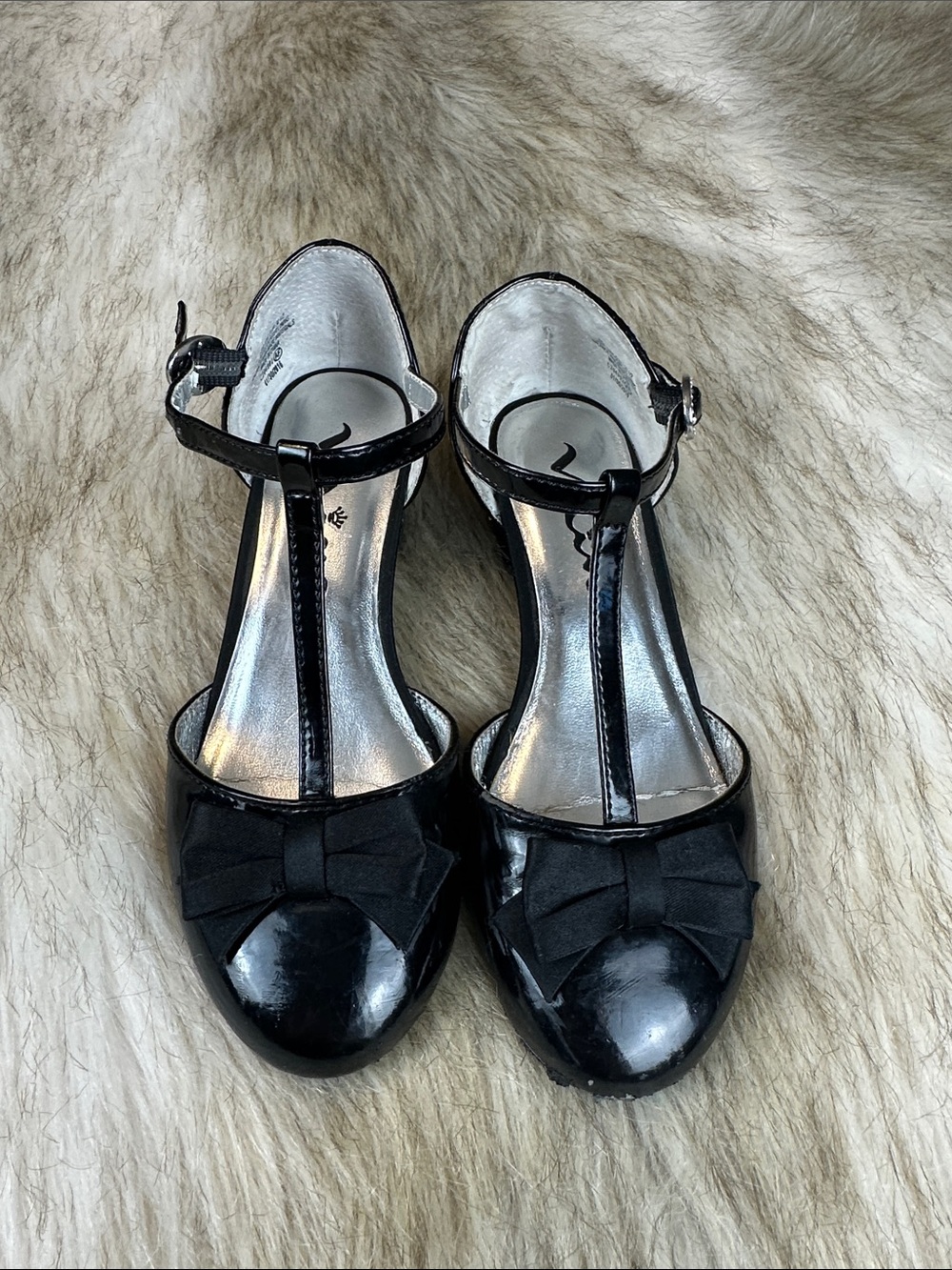 Nina Girls Black Patent T-Strap Bow Dress Shoes Heels Size 13M